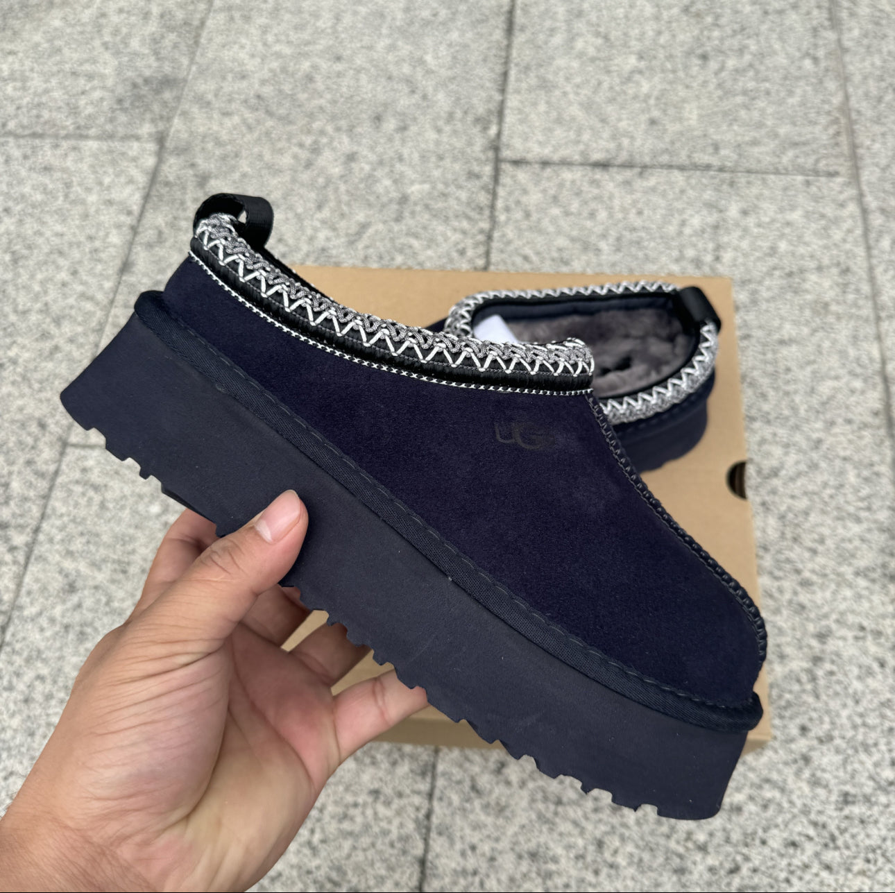 UGG Tazz Platform Slippers – Multiple Colors
